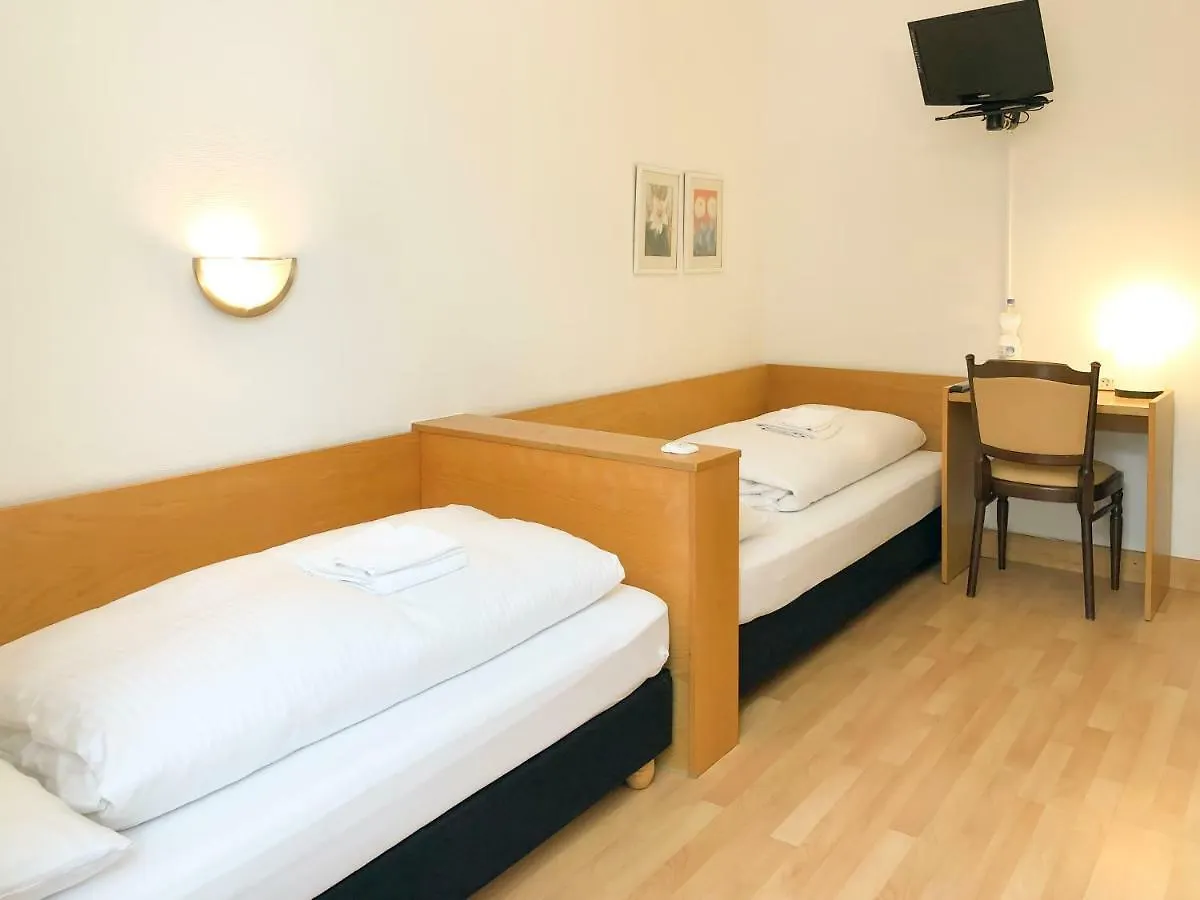 Hotel Moon Dusseldorf